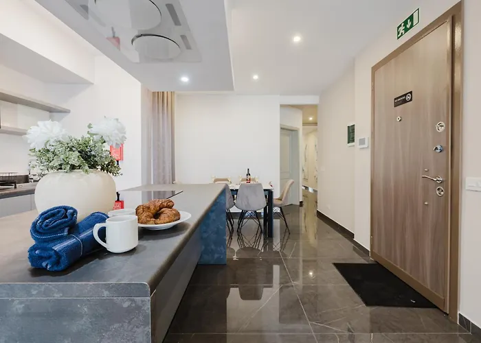 Clover Leaf B 05 By Homely Malta! Apartament