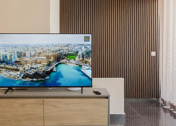 Clover Leaf B 05 By Homely Malta!